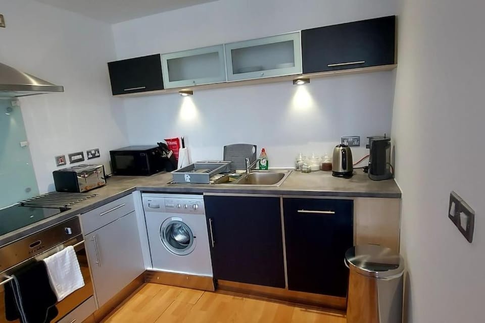 Stylish Apartment in Great City Location, Parking Possible - West One Apartment in Sheffield