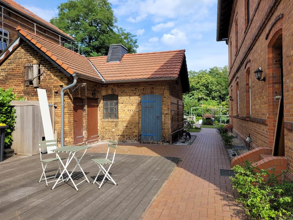 Property building, Balcony/Terrace