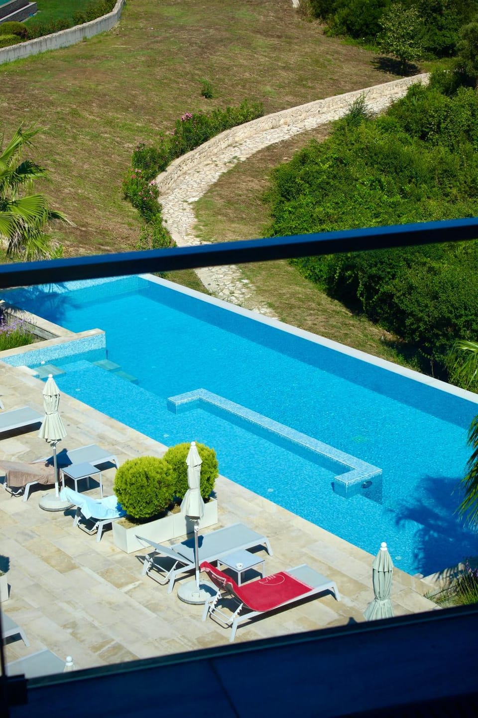 Pool view, Swimming pool, sunbed