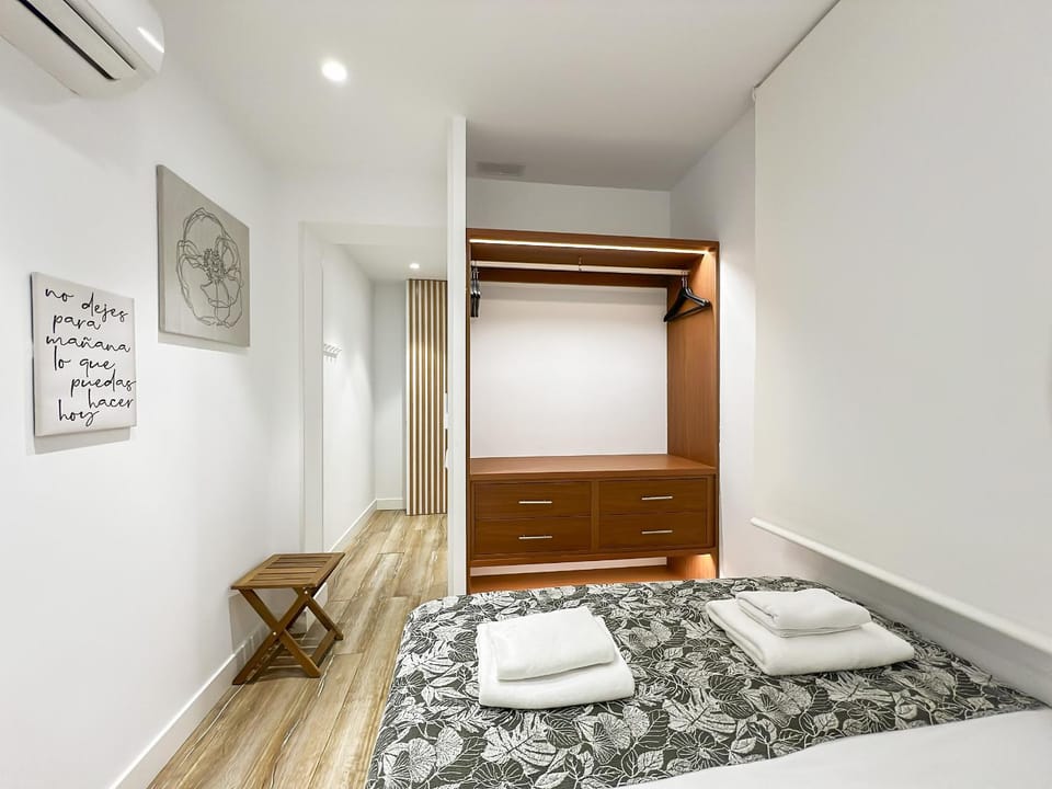 Piso luminoso2H/2B Barrio Salamanca Berlany España Apartment in Madrid