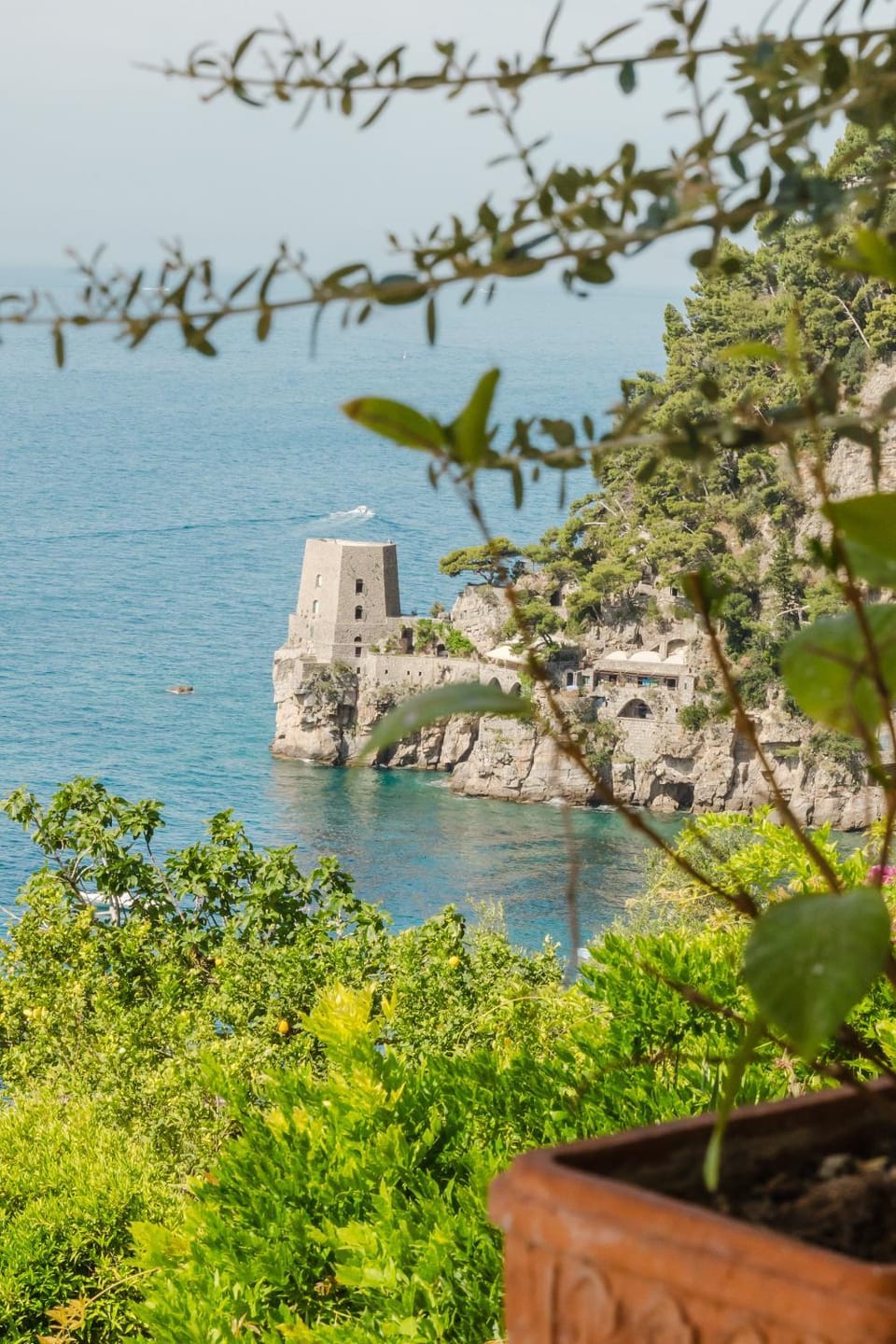 Nearby landmark, Day, Natural landscape, View (from property/room), Landmark view, Sea view