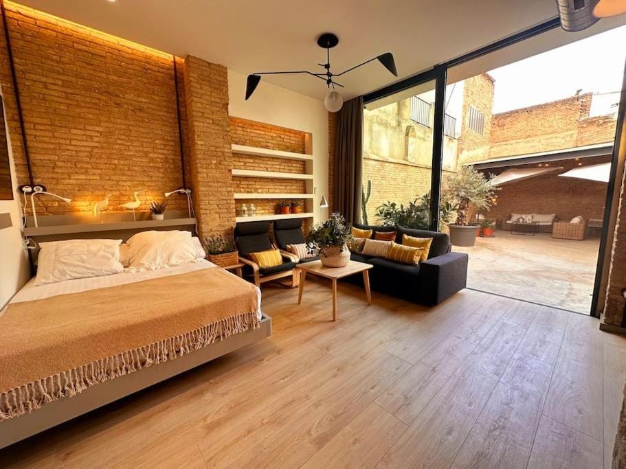 Tradicional Casa con patio Ruzafa Apartment in Valencia