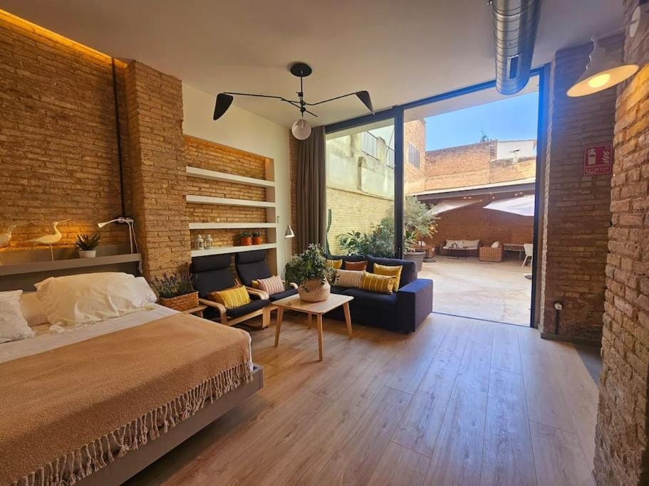 Tradicional Casa con patio Ruzafa Apartment in Valencia