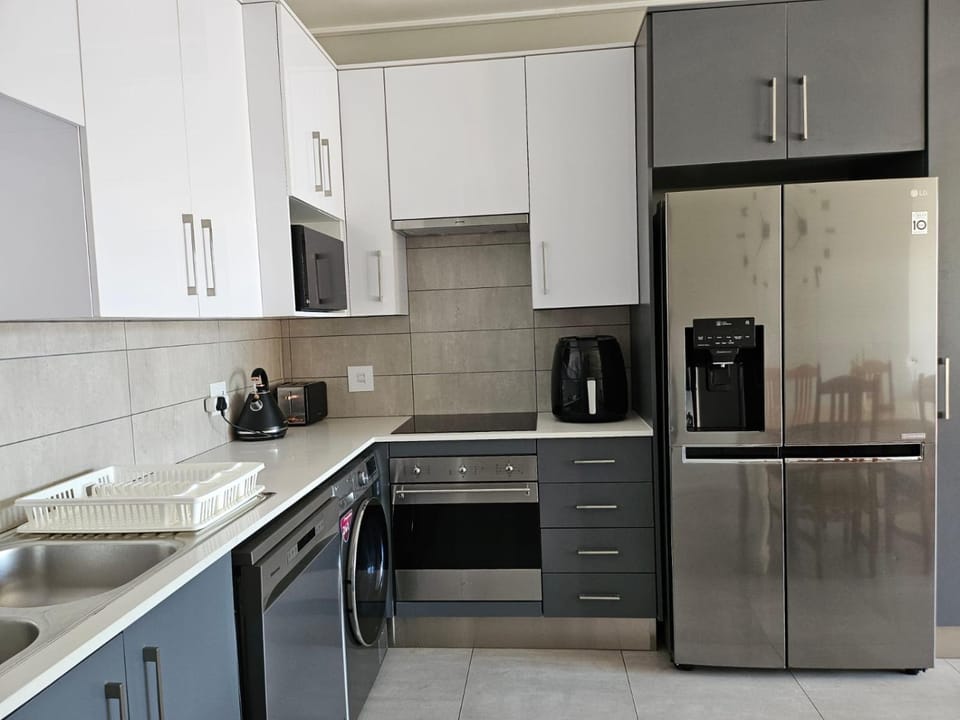Bella Mare Beautiful Beachfront Apartment Apartment in Port Elizabeth
