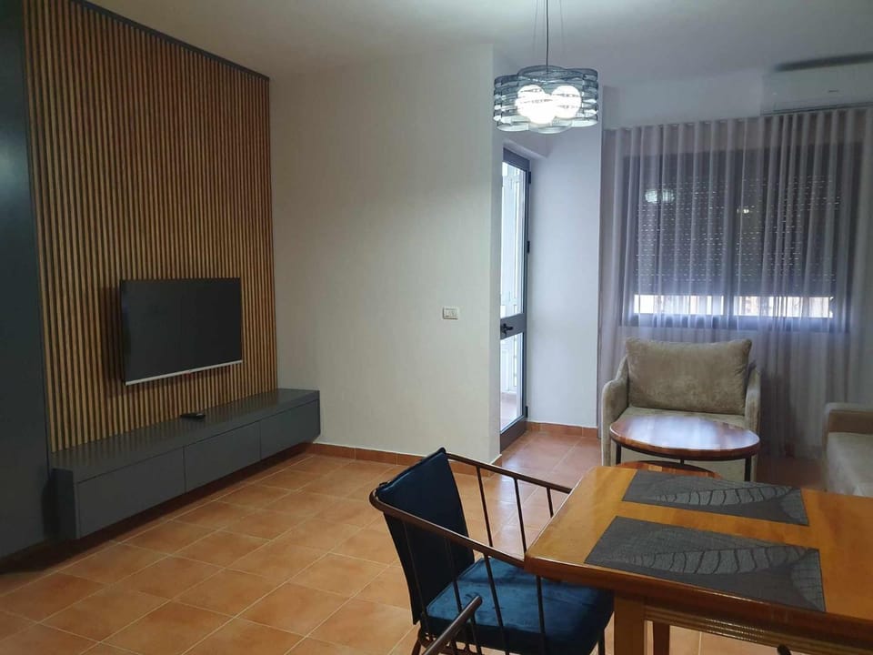 Communal lounge/ TV room, Bed, TV and multimedia, Living room
