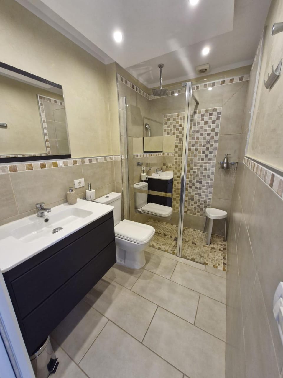Shower, Toilet, Bathroom