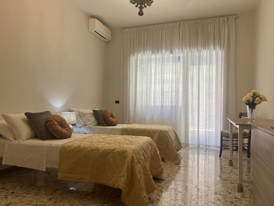 Property building, Bed, Bedroom, air conditioner