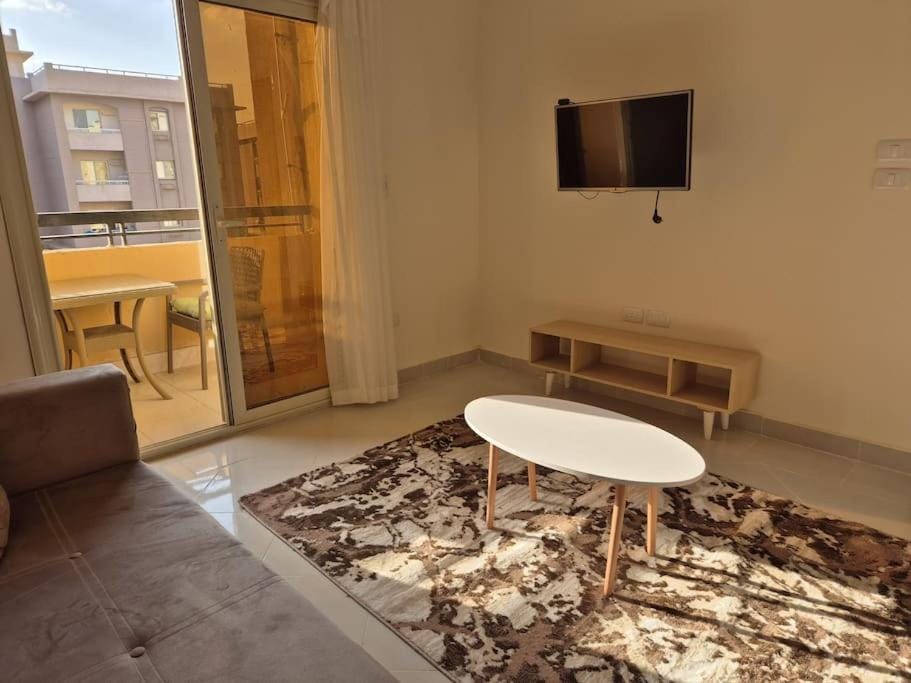 TV and multimedia, Seating area, Evening entertainment