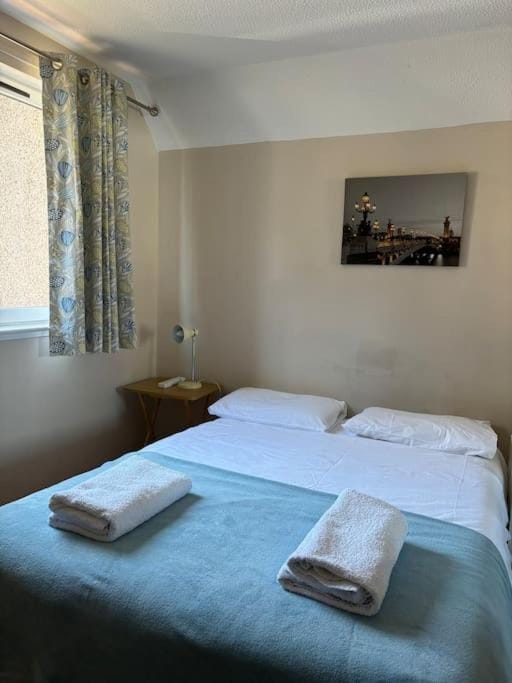 Quiet central apartment for upto 4 people Apartment in Edinburgh