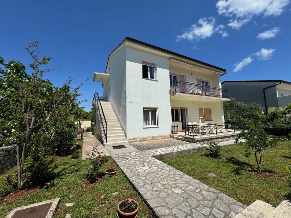 Property building, Garden view