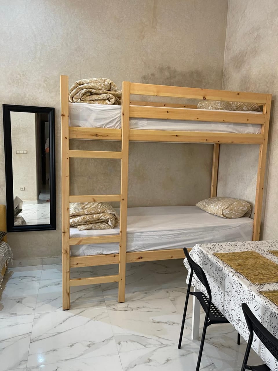 bunk bed