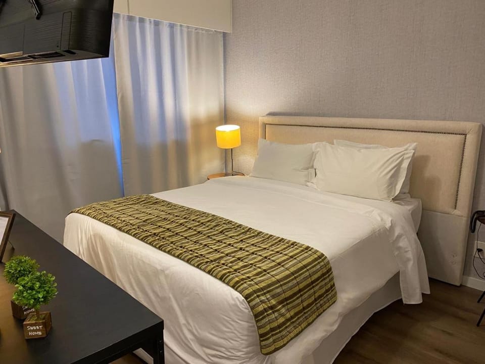 Hotel Luxuoso Aeroporto Congonhas com Piscina 1708 Apartment in Sao Paulo City