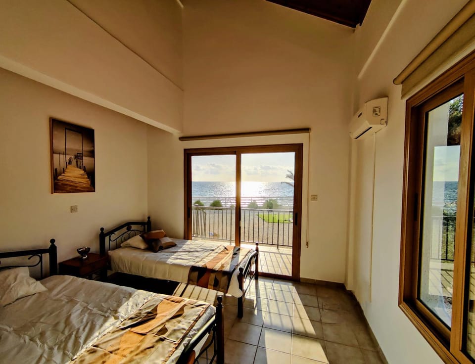 Bed, Natural landscape, View (from property/room), Photo of the whole room, Bedroom, air conditioner