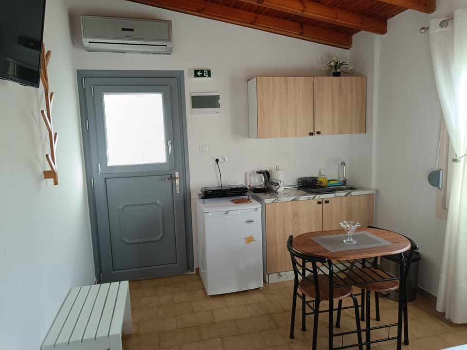 Astra Studios Apartment in Skiathos