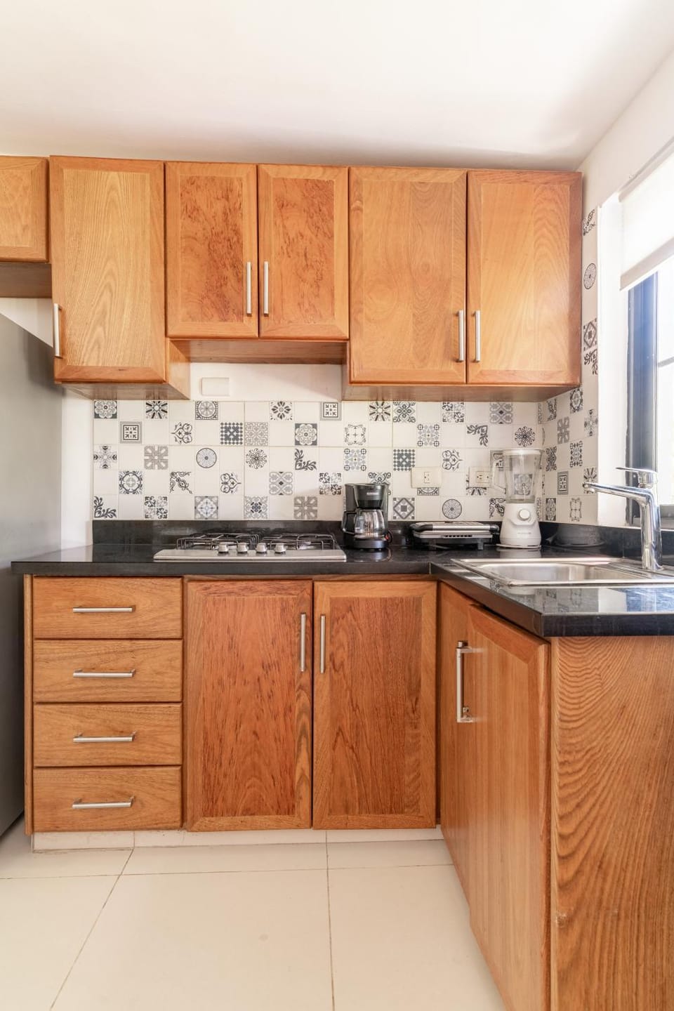 Coffee/tea facilities, Kitchen or kitchenette, kitchen