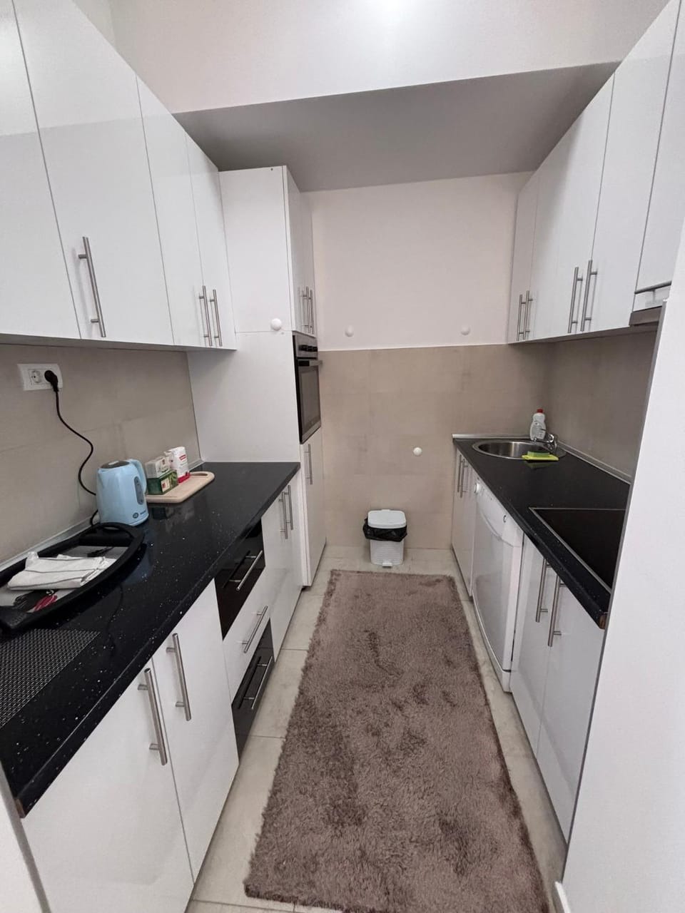 Kitchen or kitchenette, minibar, pet friendly, stove
