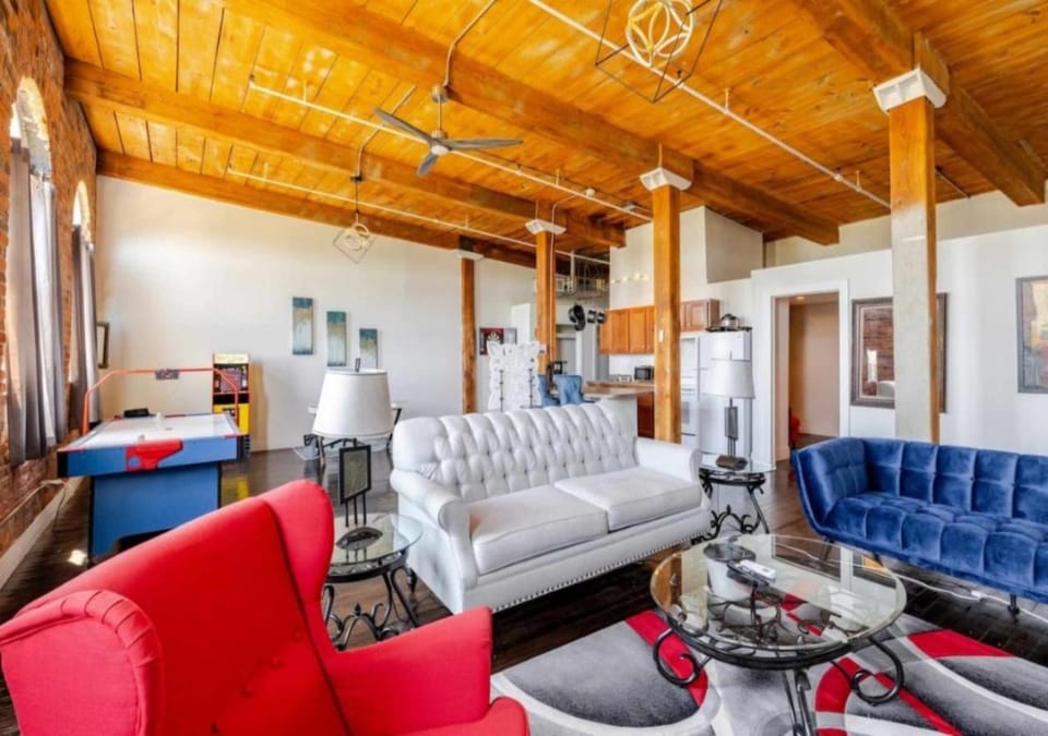 Game Room, TV and multimedia, Living room, Seating area, Dining area, kitchen