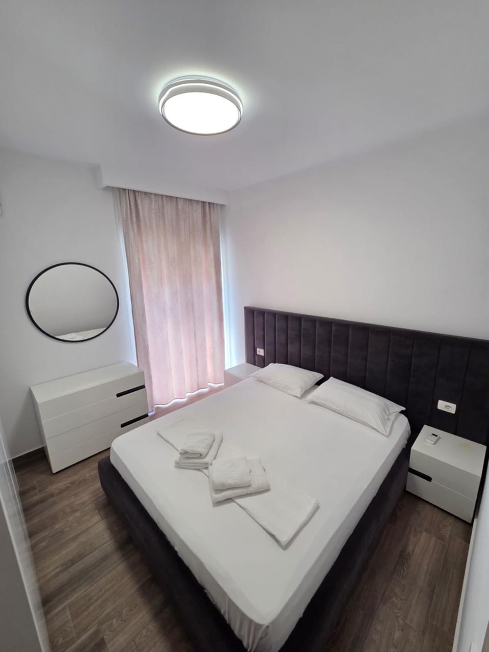 Bed, Bedroom, air conditioner