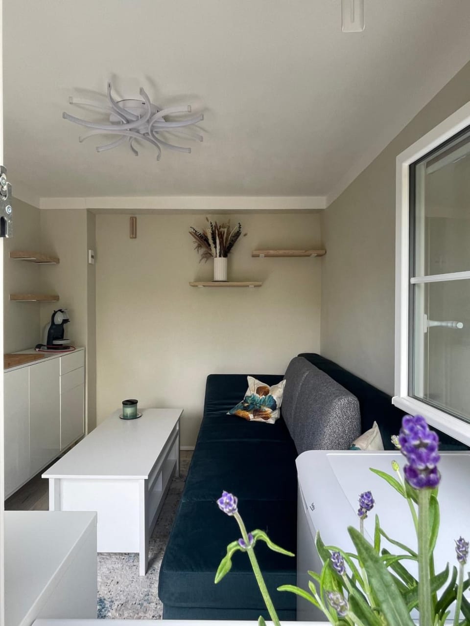 Seating area, Bedroom