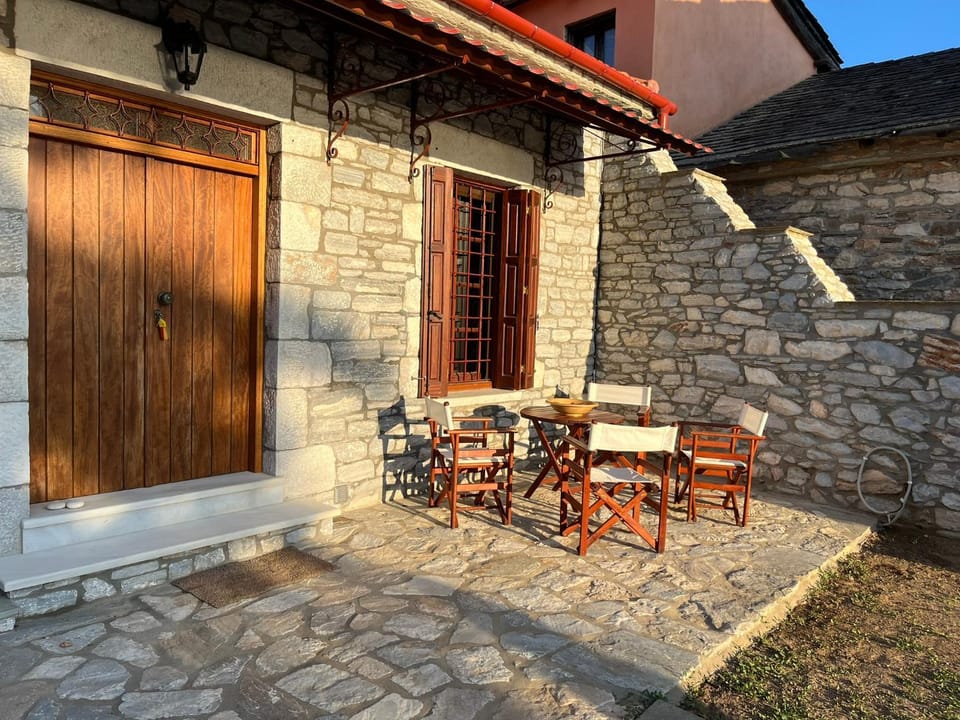 Eva Seaside House House in Magnesia Prefecture, Greece