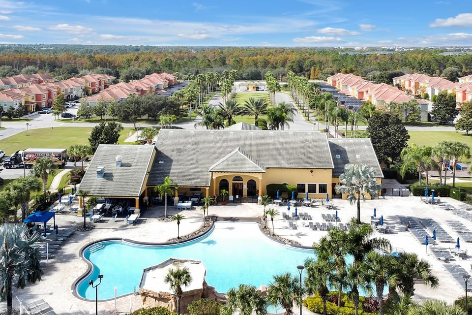 Bird's eye view, Pool view, Swimming pool, sunbed