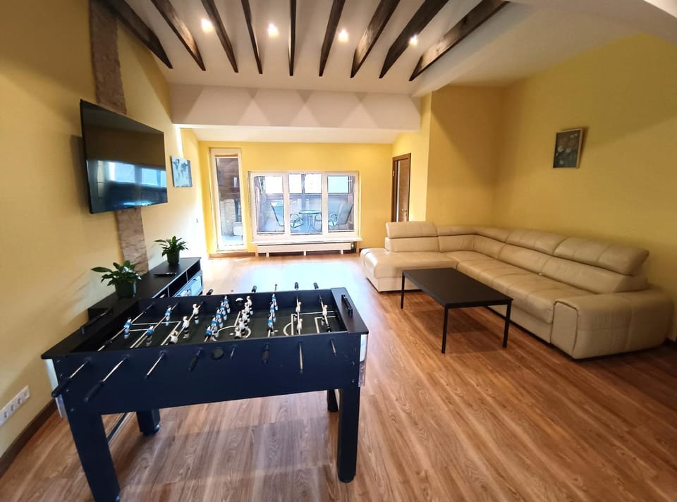 Game Room, TV and multimedia, Living room, Seating area