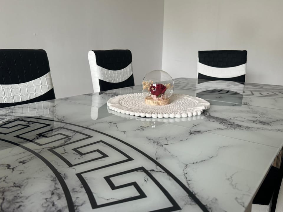 Kitchen or kitchenette, kitchen