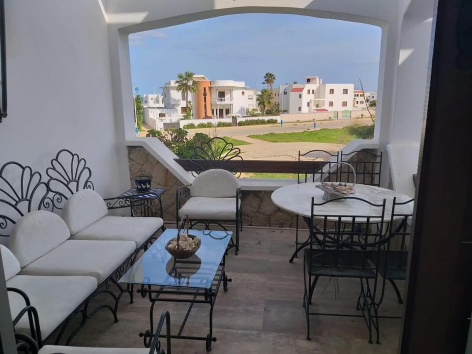 Day, Natural landscape, View (from property/room), Balcony/Terrace, Dining area