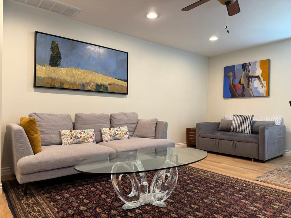 Pasadena Old Town village Apartment in Pasadena