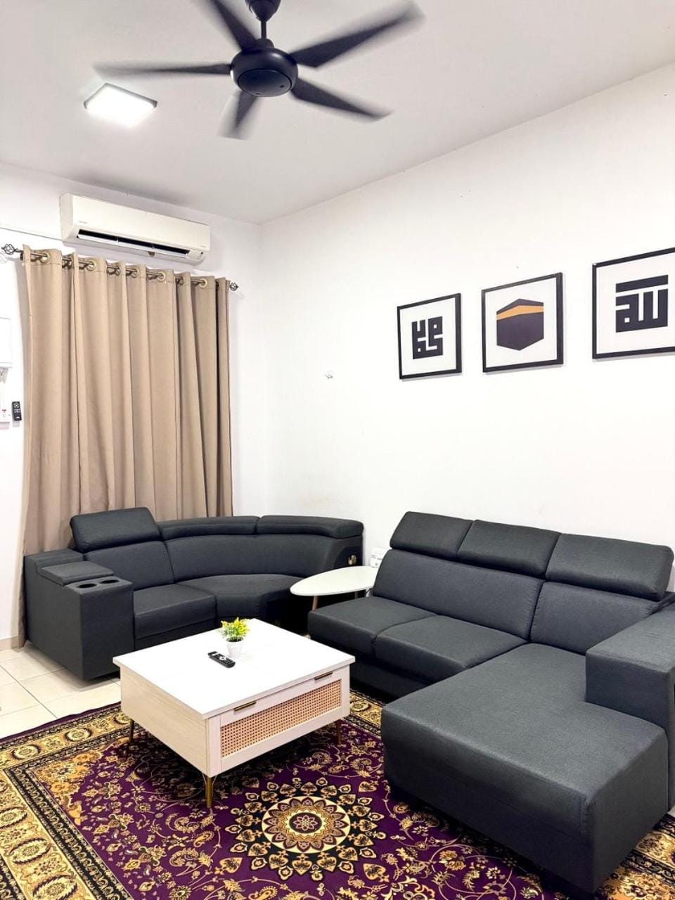 TV and multimedia, Living room, Seating area