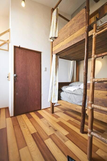 Bed, Bedroom, bunk bed