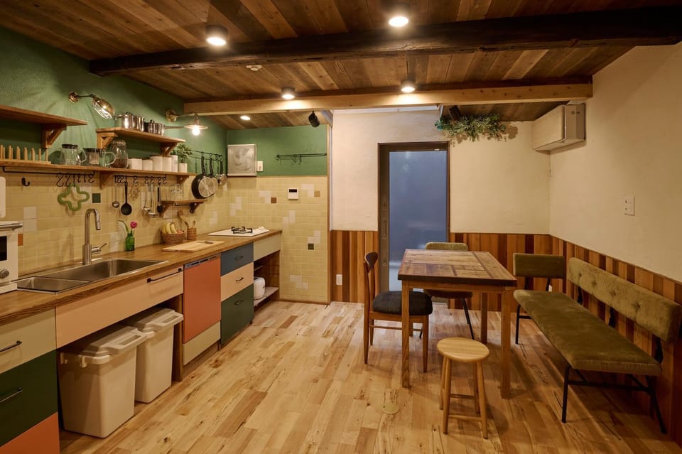 Living room, Diving
