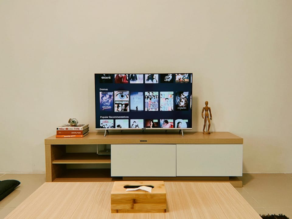 Communal lounge/ TV room, TV and multimedia, Evening entertainment