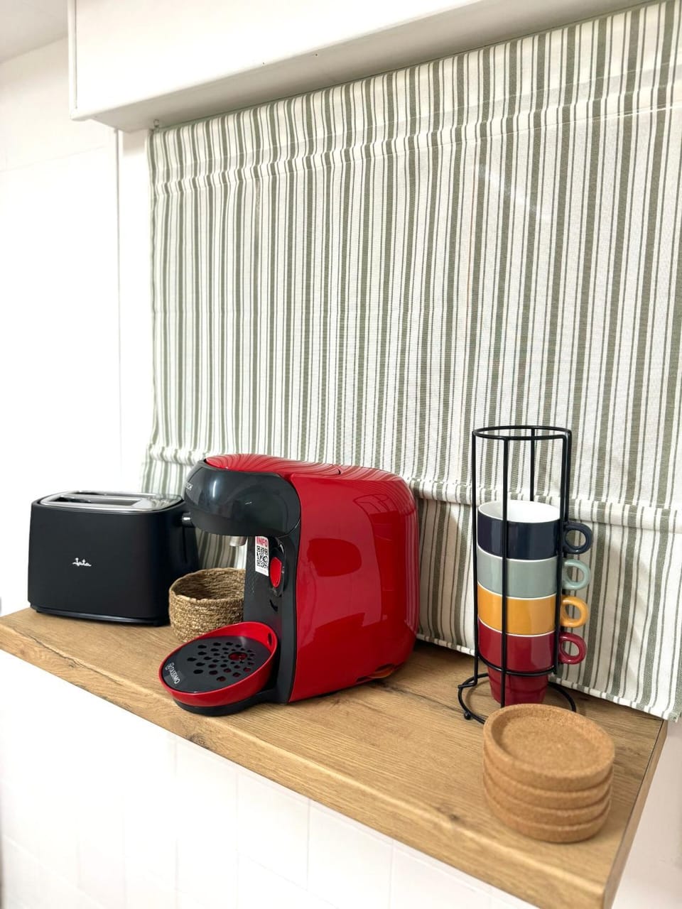 Coffee/tea facilities, Kitchen or kitchenette