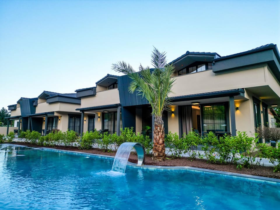 Garden, Pool view, Swimming pool