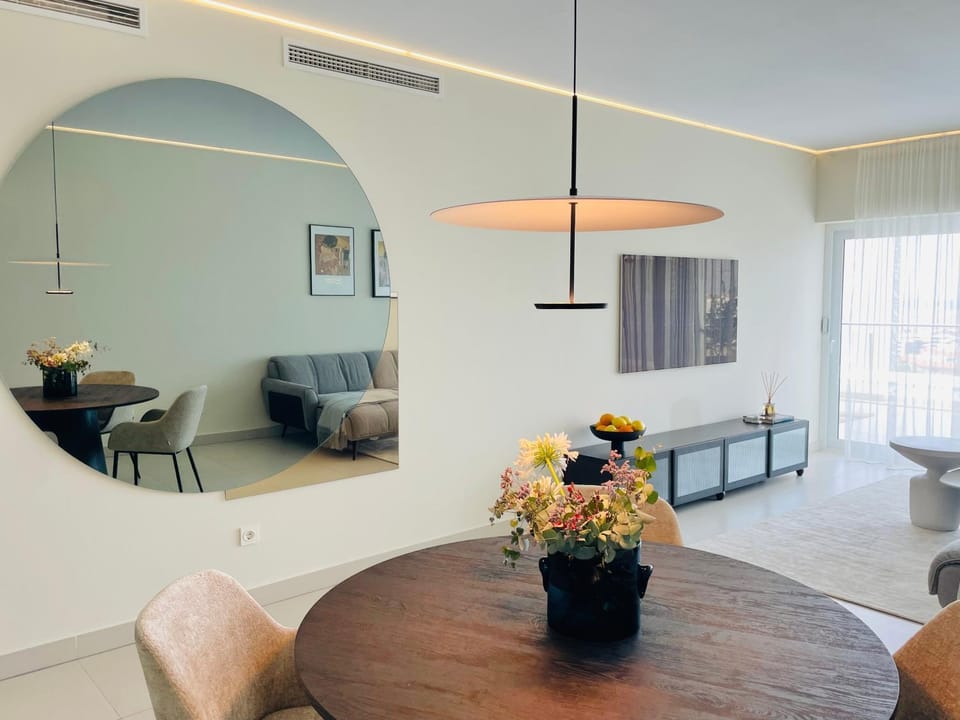 Living room, Seating area, Dining area