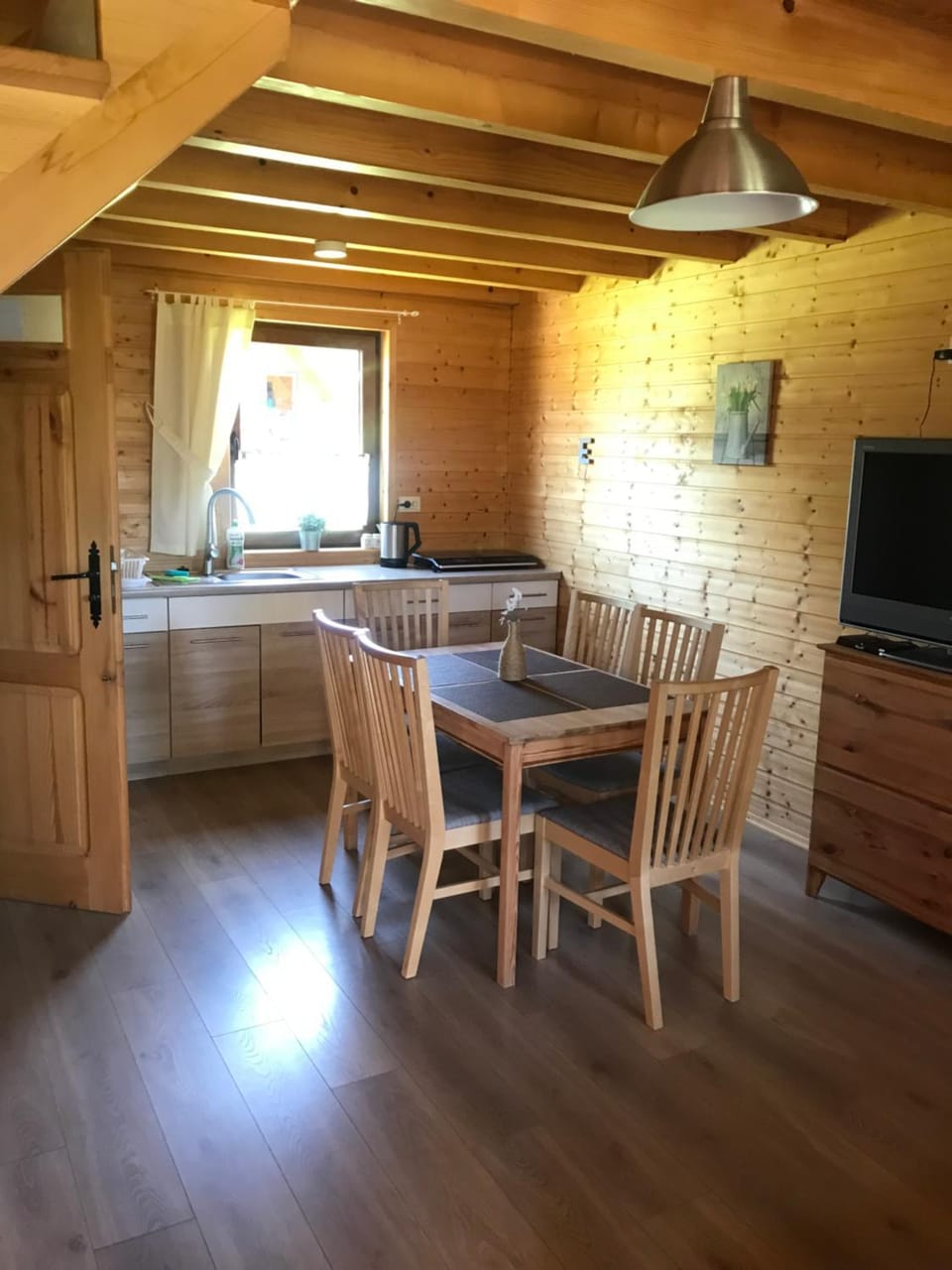 Kitchen or kitchenette, Living room