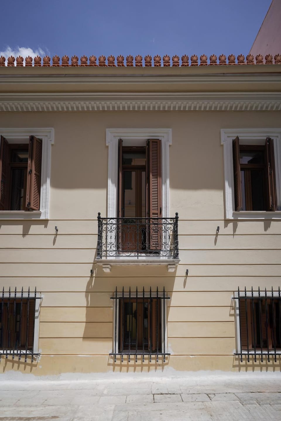 Property building, Day, View (from property/room), Balcony/Terrace