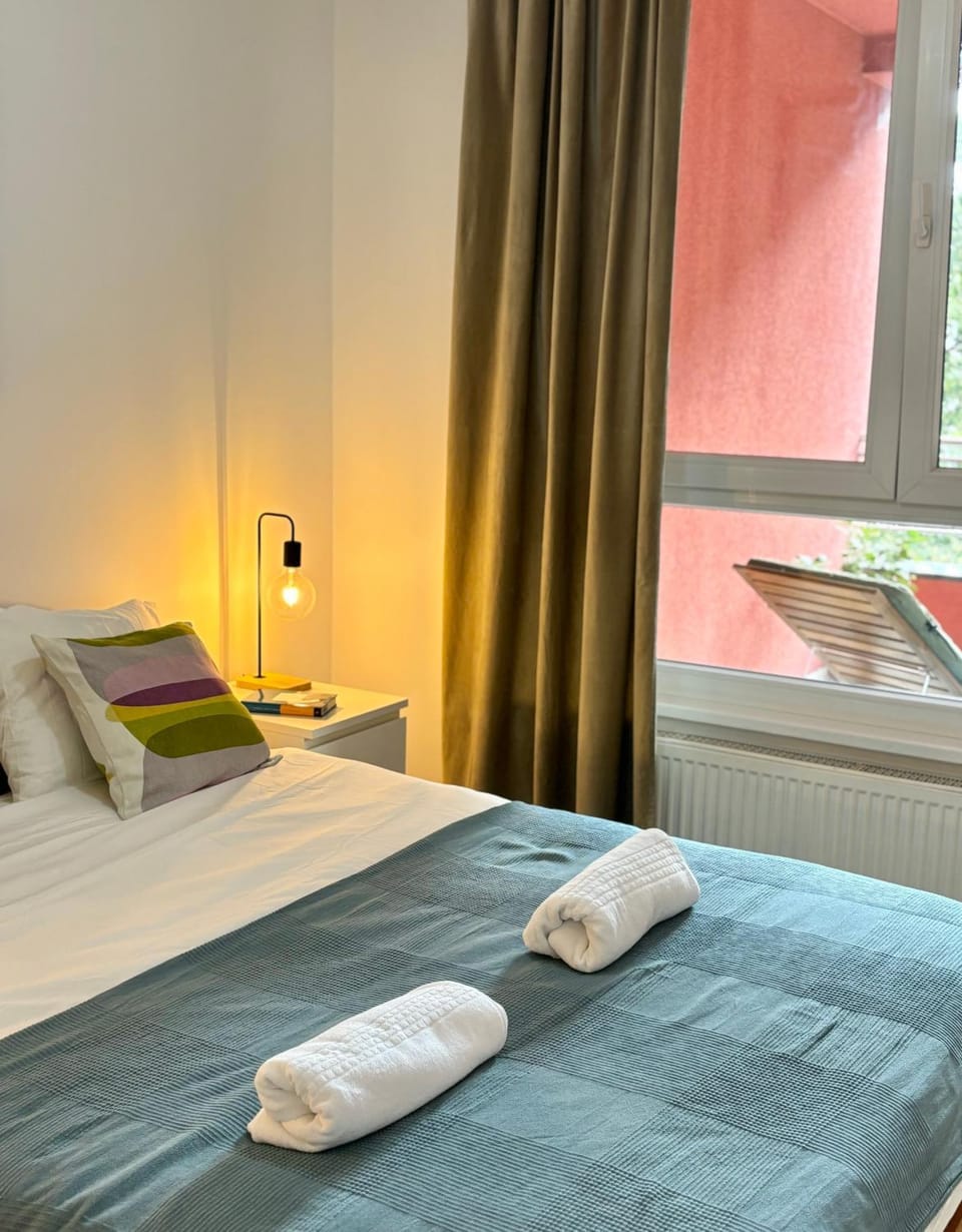 Bed, View (from property/room), Bedroom