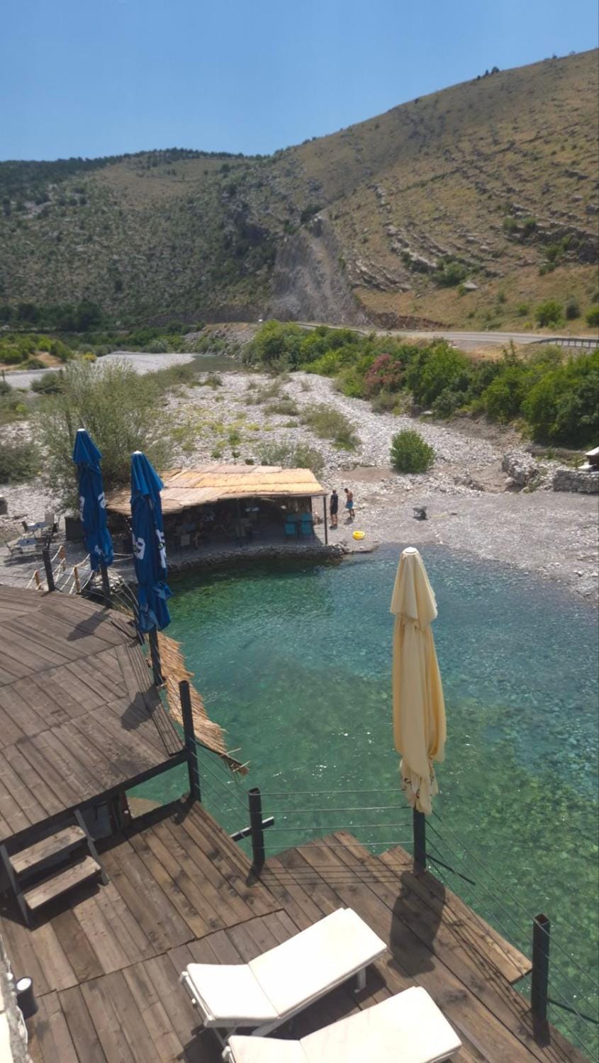 Castle waterfront apartments Apartment in Podgorica Municipality, Montenegro