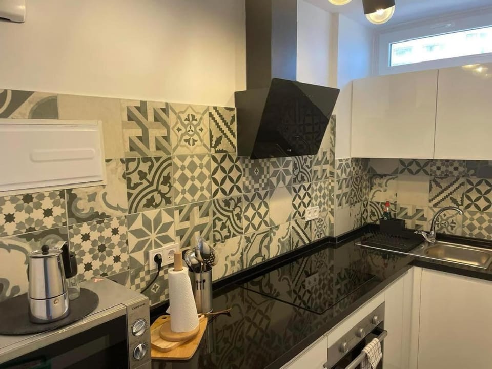 Frontline Seaview Apartment, Paseo Maritimo 33, Perla 6, Fuengirola, Malaga, Spain Apartment in Fuengirola