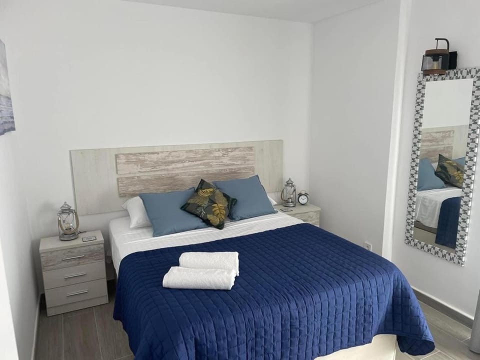 Frontline Seaview Apartment, Paseo Maritimo 33, Perla 6, Fuengirola, Malaga, Spain Apartment in Fuengirola