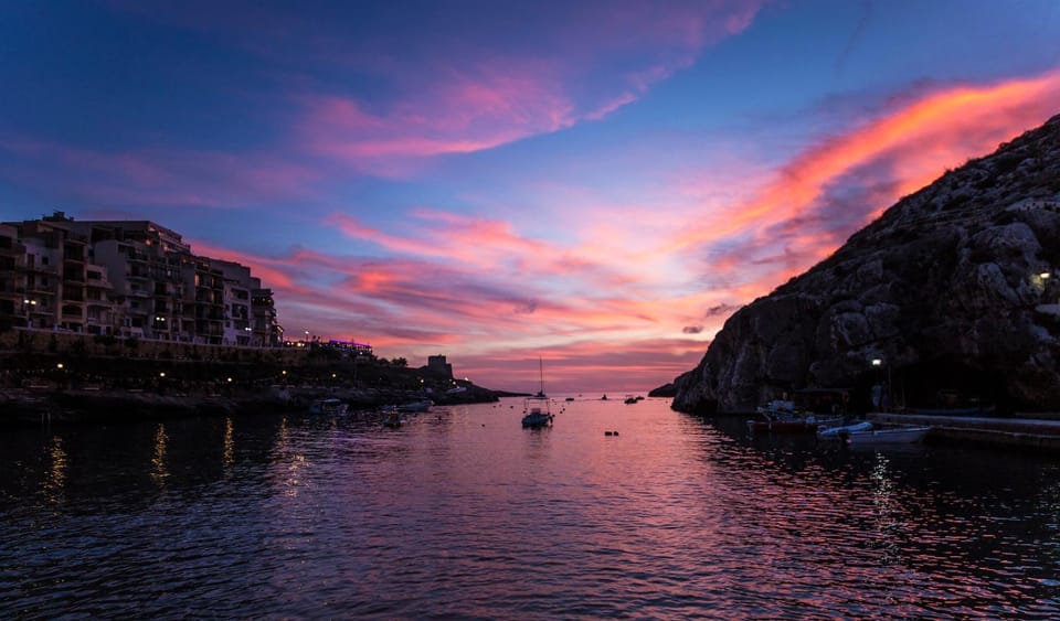 Neighbourhood, Natural landscape, Beach, Sunset
