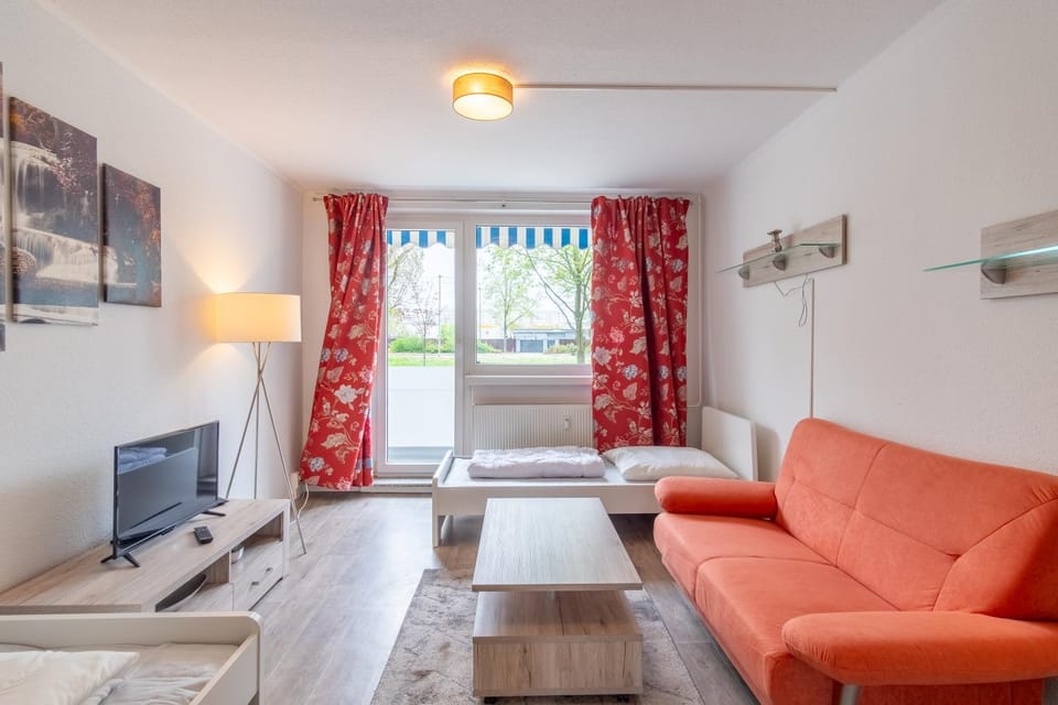 Bed, TV and multimedia, Balcony/Terrace, Living room