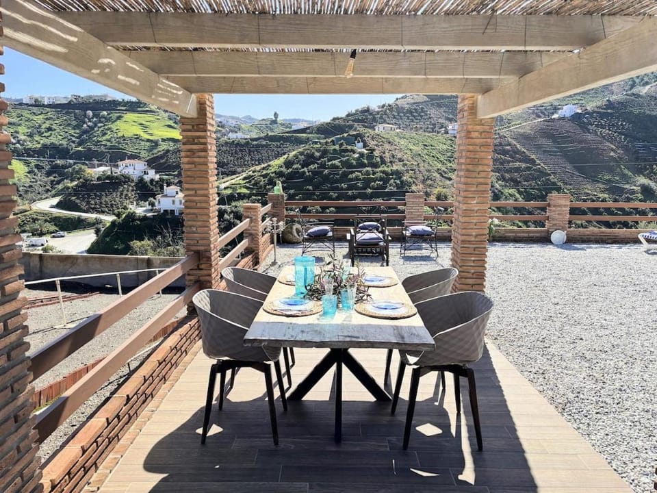 Evans Realty BQ Casa Vallejo & Jacuzzi & BBQ & Vistas Chalet in Axarquía