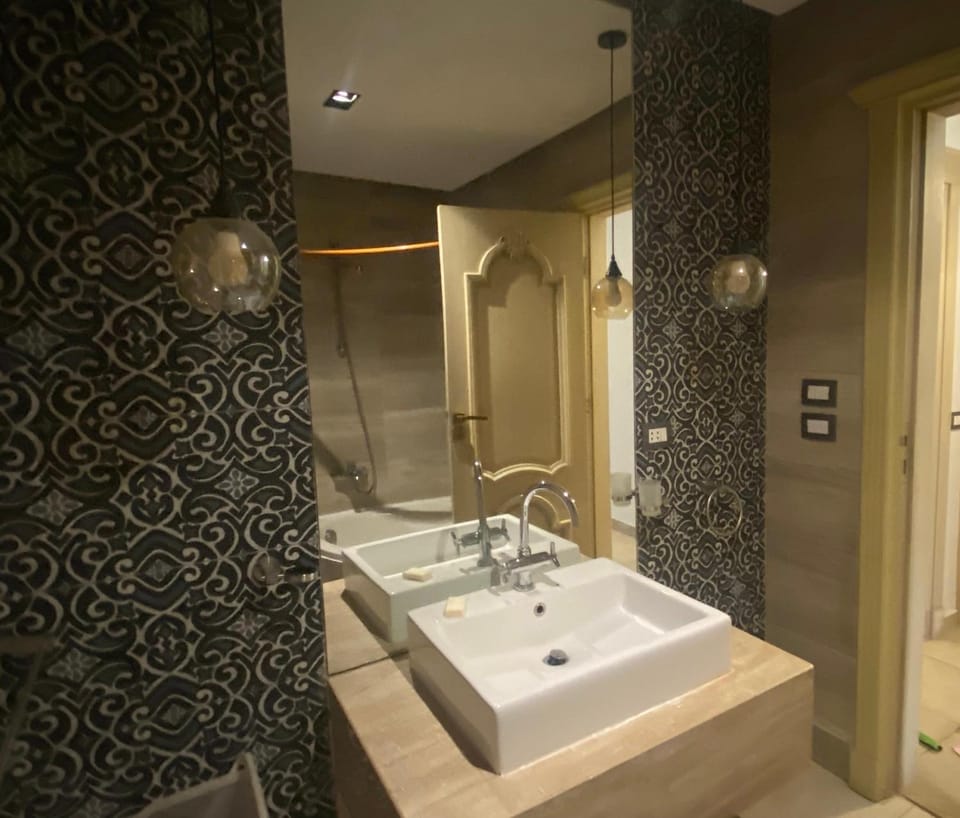 2 Bedrooms Apartment, Close to Airport Apartment in Cairo Governorate