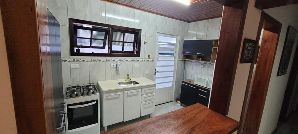 Casa floresta casal House in Campos do Jordão