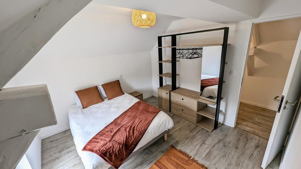 Bed, Bedroom, wardrobe