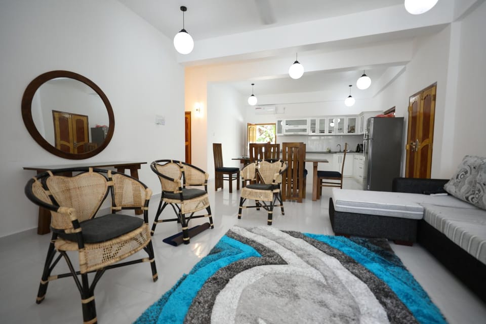 Living room, Photo of the whole room, Seating area, Dining area