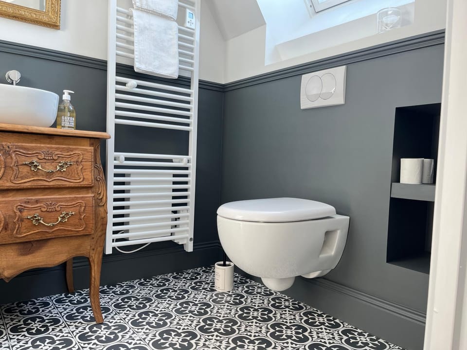Toilet, Bathroom